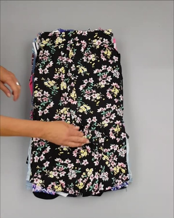 Фотография  859 - CUBUS детский микс лето (Children CUBUS mix)#15 кг, ЛОТ №2515 оптом в Брянске и Брянской области