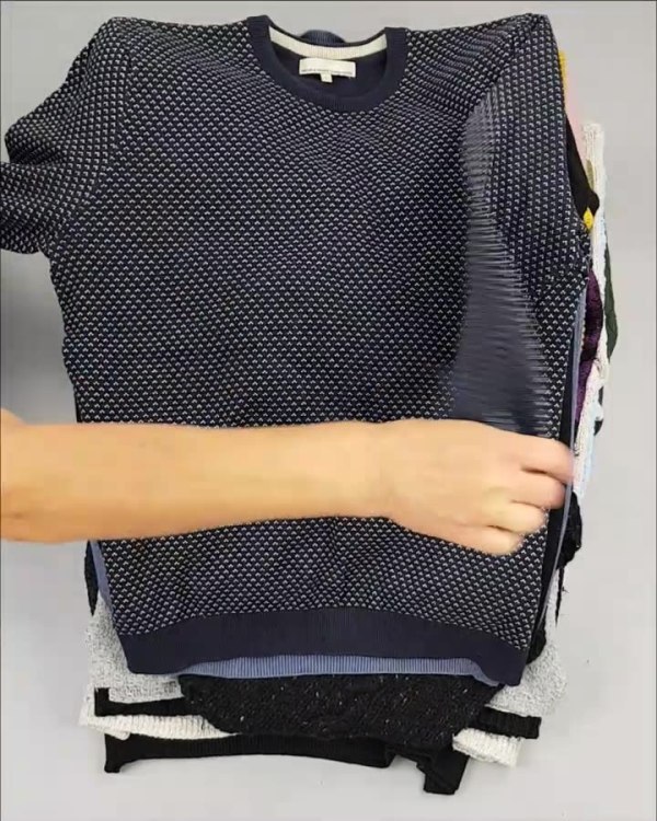 Фотография  446 - Джемпер муж+жен экстра#15 кг , Лот№2612 оптом в Брянске и Брянской области