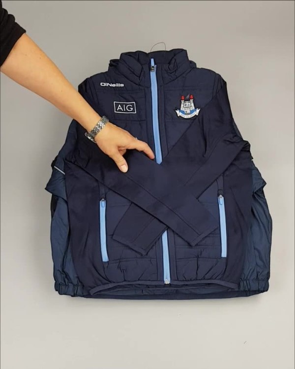 Фотография  594 - Куртки СПОРТ СТОК дети#10 кг , Лот№ 2642 оптом в Брянске и Брянской области