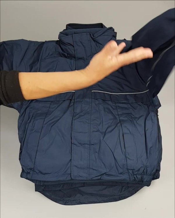 Фотография  601 - Куртки СПОРТ СТОК дети#10 кг , Лот№ 2642 оптом в Брянске и Брянской области