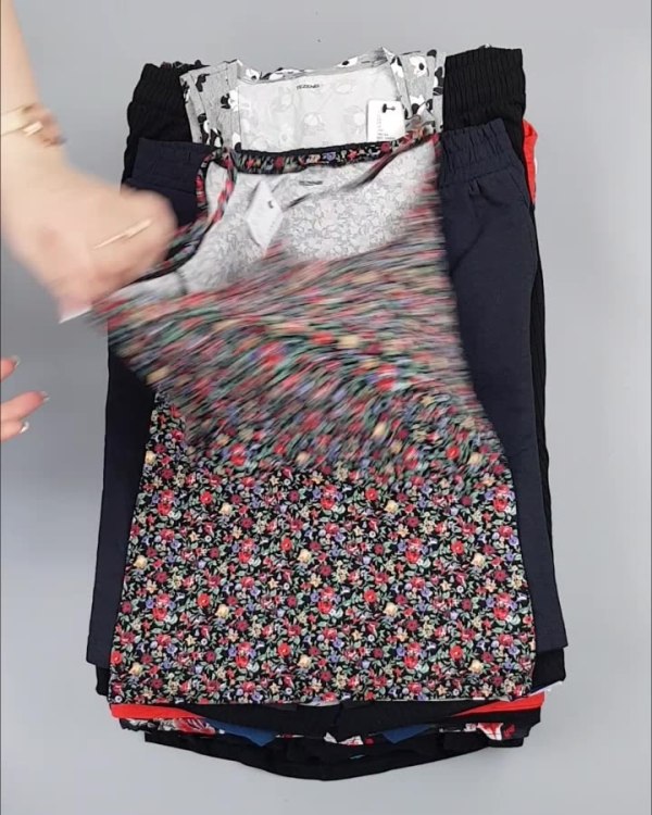 Фотография  237 - Летний микс CALZEDONIA, 50 шт, ЛОТ №4073 оптом в Брянске и Брянской области