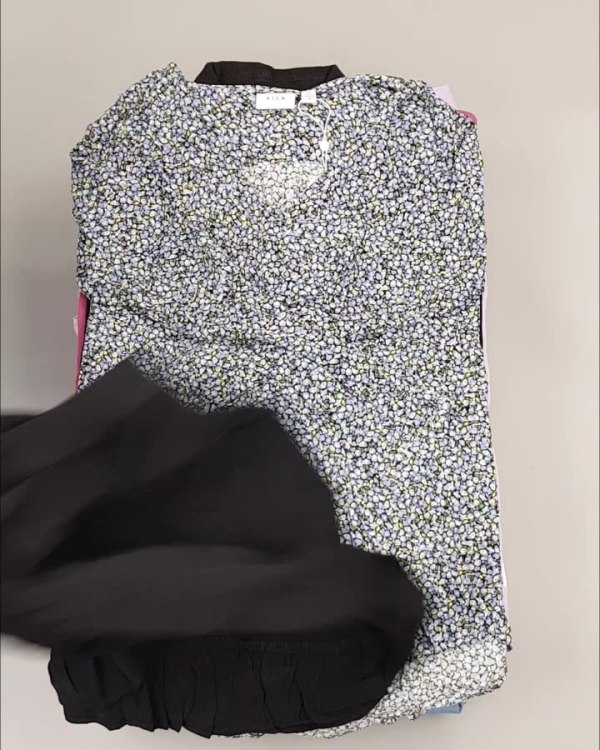 Фотография  526 - VILA Summer mix#15 кг, ЛОТ №4357 оптом в Брянске и Брянской области