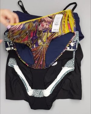 Фотография  945 - Купальники Chantelle#30 шт, ЛОТ №4410 оптом в Брянске и Брянской области