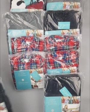 Фотография  858 - Халаты, комбинезоны (семейный) СТОК CAN#10 кг, ЛОТ №4452 оптом в Брянске и Брянской области