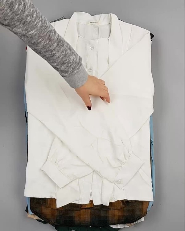 Фотография  579 - Блузки Корея#20 шт, ЛОТ №5622 оптом в Брянске и Брянской области