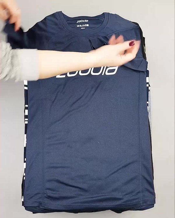 Фотография  460 - DK, Bestseller + Summer mix#15 кг, ЛОТ №5626 оптом в Брянске и Брянской области