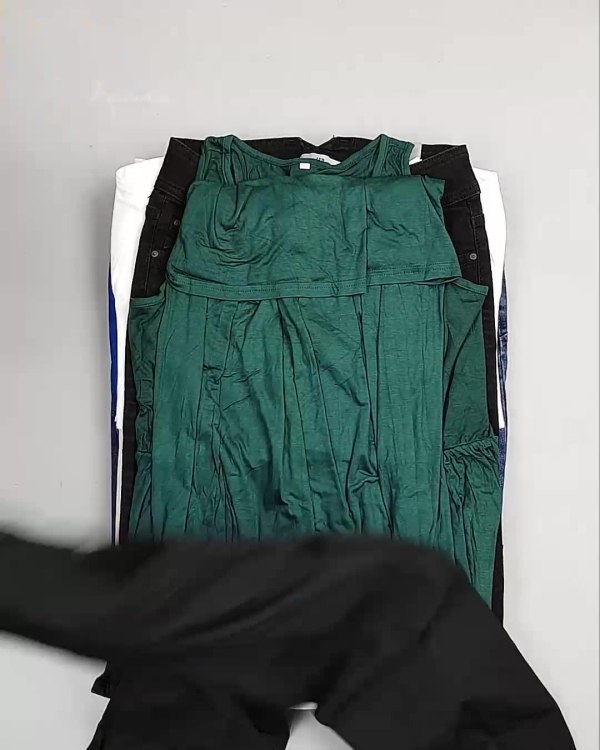 Фотография  212 - Англия СТОК лето#15 кг, ЛОТ №6005 оптом в Брянске и Брянской области