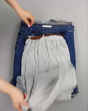 Фотография  863 - Юбки Bestseller 44#5 кг, ЛОТ №6123 оптом в Брянске и Брянской области