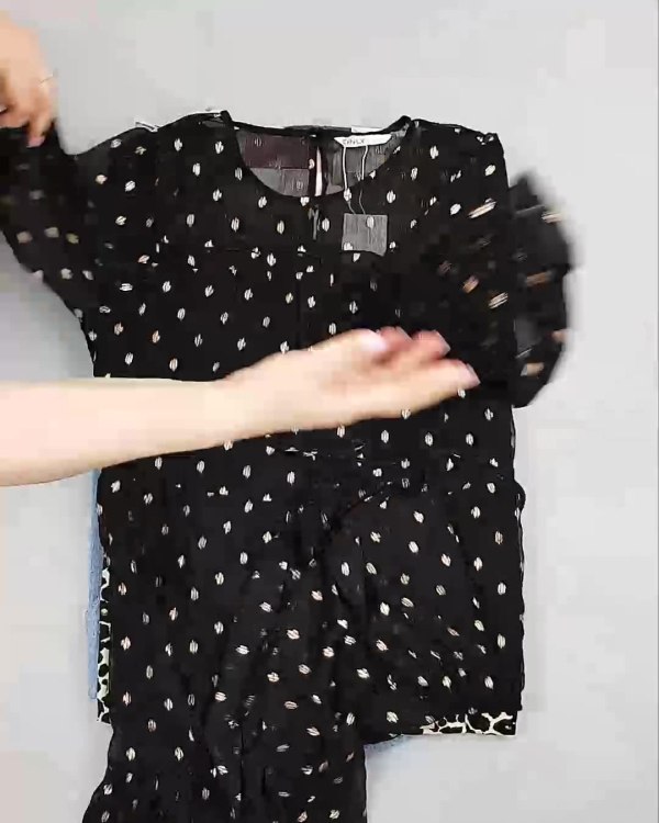 Фотография  930 - DK, Bestseller Summer mix#50 кг, ЛОТ №6186 оптом в Брянске и Брянской области