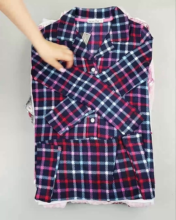 Фотография  863 - Домашняя одежда CAN#10 кг, ЛОТ №6482 оптом в Брянске и Брянской области