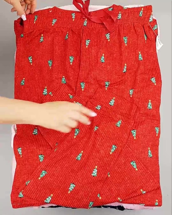 Фотография  195 - Домашняя одежда CAN#10 кг, ЛОТ №6482 оптом в Брянске и Брянской области