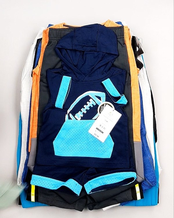 Фотография  305 - Спортивные костюмы дети CAN#6 кг оптом в Брянске и Брянской области