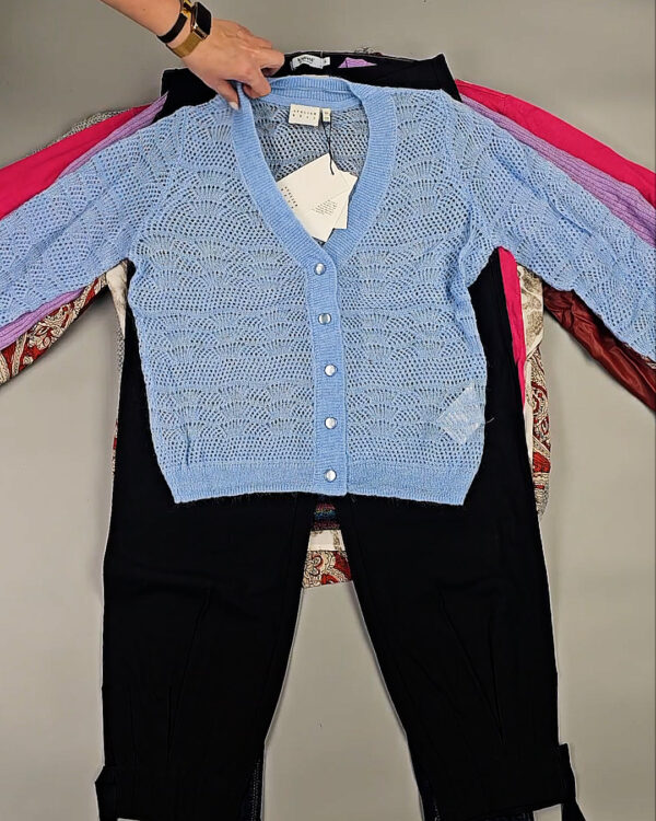 Фотография  623 - ДАНИЯ Winter mix 24#15 кг, ЛОТ СТ-10086 оптом в Брянске и Брянской области