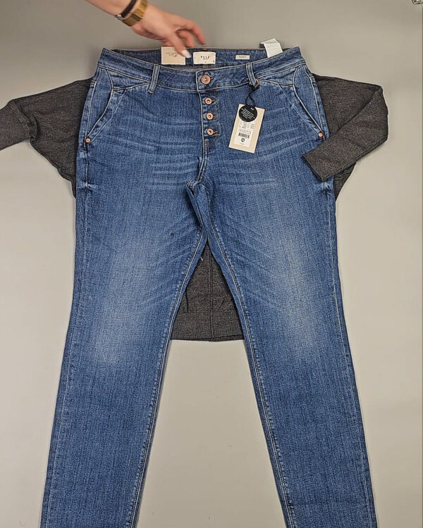 Фотография  726 - ДАНИЯ Winter mix 24#15 кг, ЛОТ СТ-10089 оптом в Брянске и Брянской области