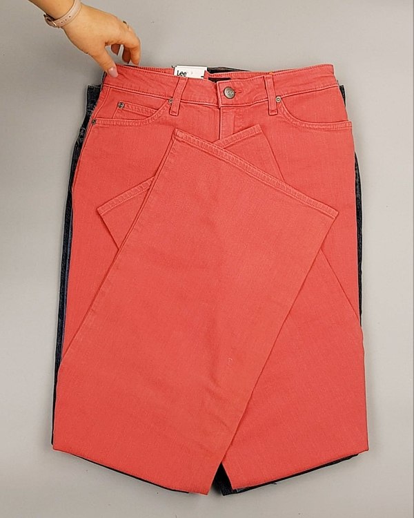 Фотография  648 - Джинсы LEE м/ж#7,9 кг, ЛОТ №7032 оптом в Брянске и Брянской области