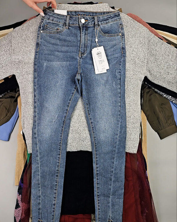 Фотография  913 - VILA Winter mix 104#15 кг, ЛОТ СТ-10084 оптом в Брянске и Брянской области