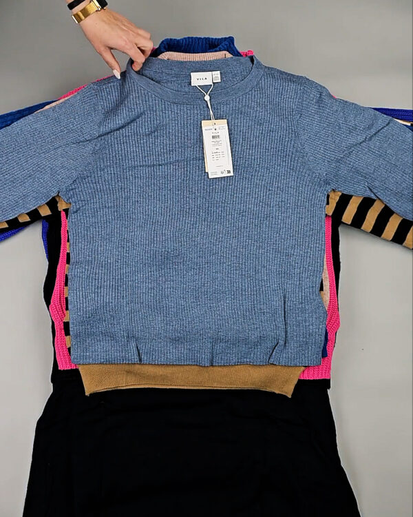 Фотография  763 - Джемпера Bestseller 104#7 кг, ЛОТ СТ-10040 оптом в Брянске и Брянской области