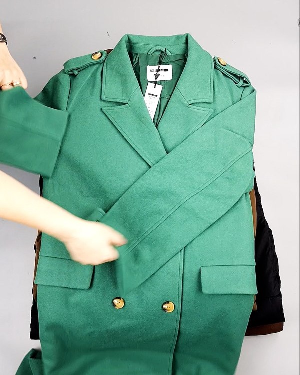 Фотография  907 - Верхняя одежда BESTSELLER Дания 104#10 кг, ЛОТ СТ-10158 оптом в Брянске и Брянской области