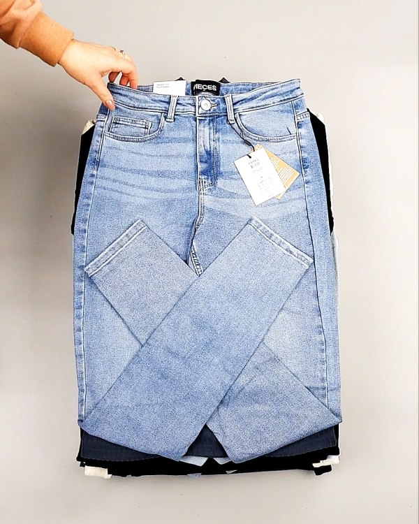 Фотография  413 - PIECES Winter mix 104#15 кг, ЛОТ №7379 оптом в Брянске и Брянской области