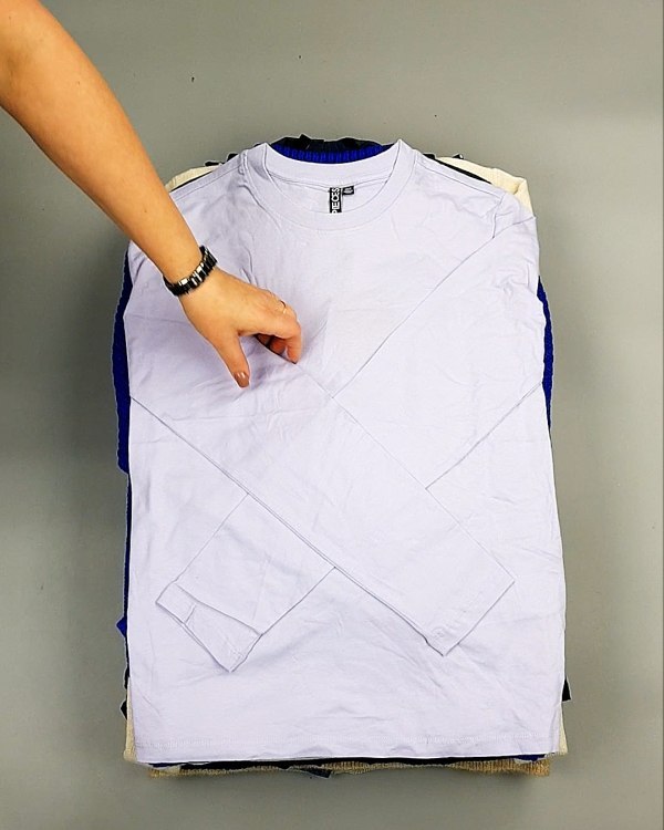 Фотография  917 - Bestseller Winter mix 104#15 кг, ЛОТ №7347 оптом в Брянске и Брянской области