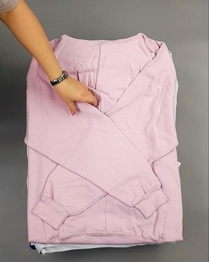 Фотография  654 - Толстовки м/ж (Sweat Tops)#20 кг, ЛОТ №7435 оптом в Брянске и Брянской области