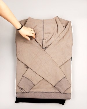 Фотография  696 - Толстовки СТОК CAN 0424#10 кг, ЛОТ №7447 оптом в Брянске и Брянской области