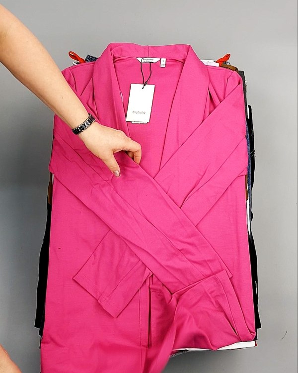 Фотография  681 - Bestseller Summer mix 104#15 кг, ЛОТ №7494 оптом в Брянске и Брянской области