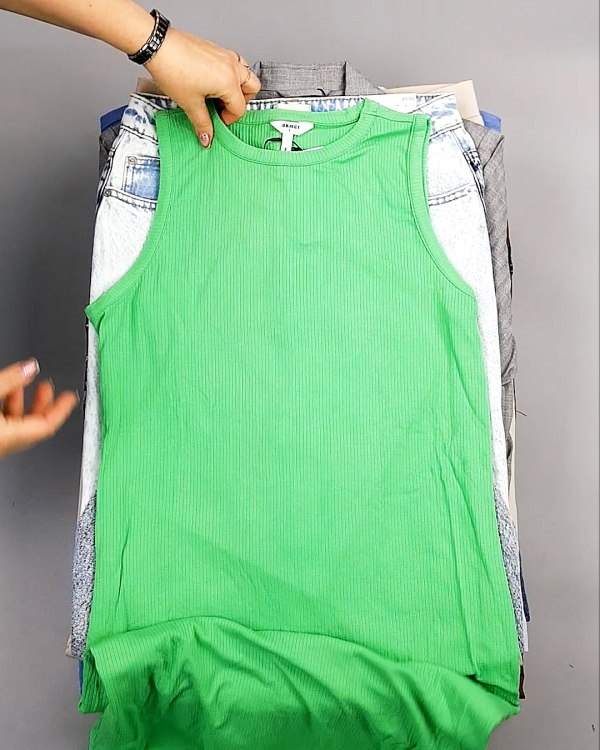 Фотография  543 - Bestseller Summer mix 104#15 кг, ЛОТ №7491 оптом в Брянске и Брянской области