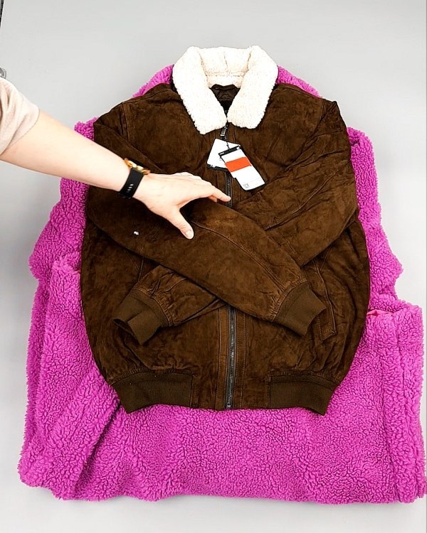 Фотография  588 - Верхняя одежда м/ж C&A 025#10 кг оптом в Брянске и Брянской области