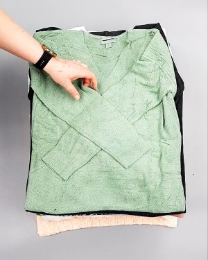 Фотография  694 - Джемпера легкие СТОК CAN 084#7 кг, ЛОТ №7635 оптом в Брянске и Брянской области