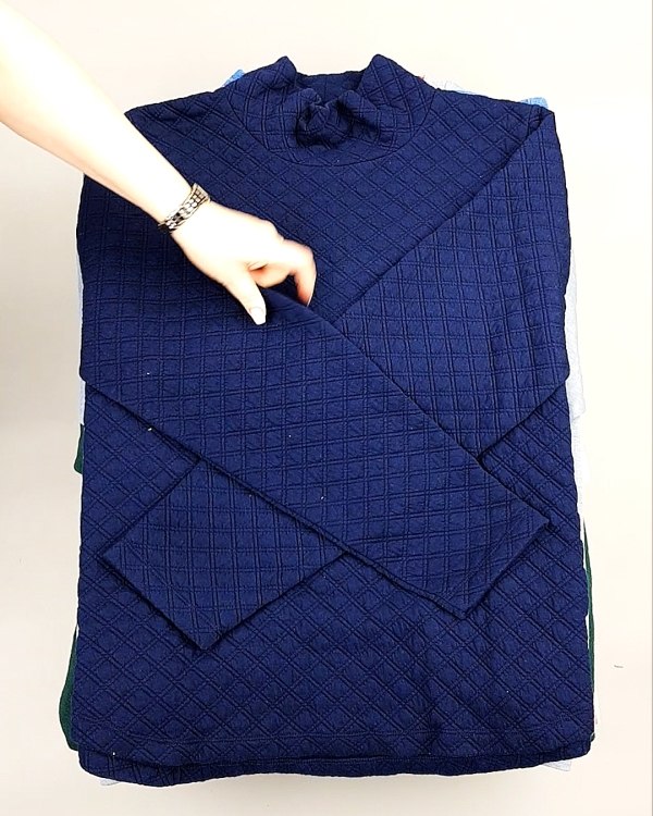 Фотография  784 - SWEATSHIRT CAN 084#10 кг, ЛОТ №7617 оптом в Брянске и Брянской области