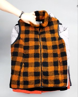 Фотография  106 - Верхняя одежда AMAZON жен 015#10 кг, ЛОТ №7712 оптом в Брянске и Брянской области