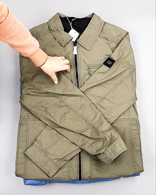 Фотография  852 - Верхняя одежда весна TOM TAILOR 124#7,8 кг, ЛОТ №7581 оптом в Брянске и Брянской области