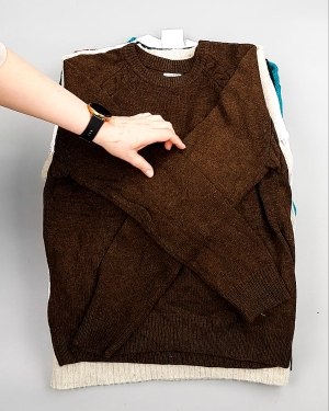 Фотография  738 - Джемпера СТОК CAN 084#7 кг, ЛОТ №7647 оптом в Брянске и Брянской области