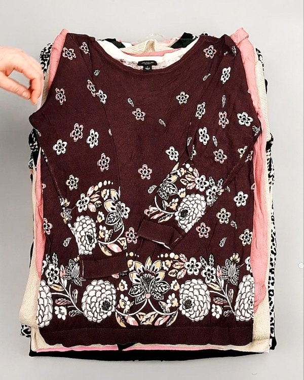 Фотография  737 - Джемпера легкие СТОК CAN 084#7 кг, ЛОТ №7632 оптом в Брянске и Брянской области