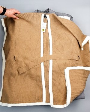 Фотография  239 - Кардиганы СТОК CAN 084#7 кг, ЛОТ №7673 оптом в Брянске и Брянской области