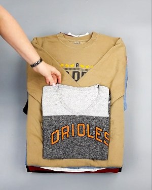 Фотография  300 - SWEATSHIRT CAN 084#10 кг, ЛОТ №7619 оптом в Брянске и Брянской области