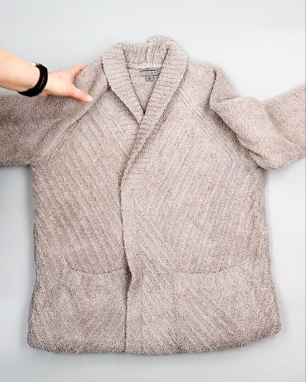 Фотография  675 - Кардиганы СТОК CAN 084#7 кг, ЛОТ №7673 оптом в Брянске и Брянской области