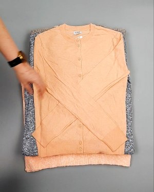 Фотография  612 - Джемпера легкие СТОК CAN 084#7 кг, ЛОТ №7635 оптом в Брянске и Брянской области