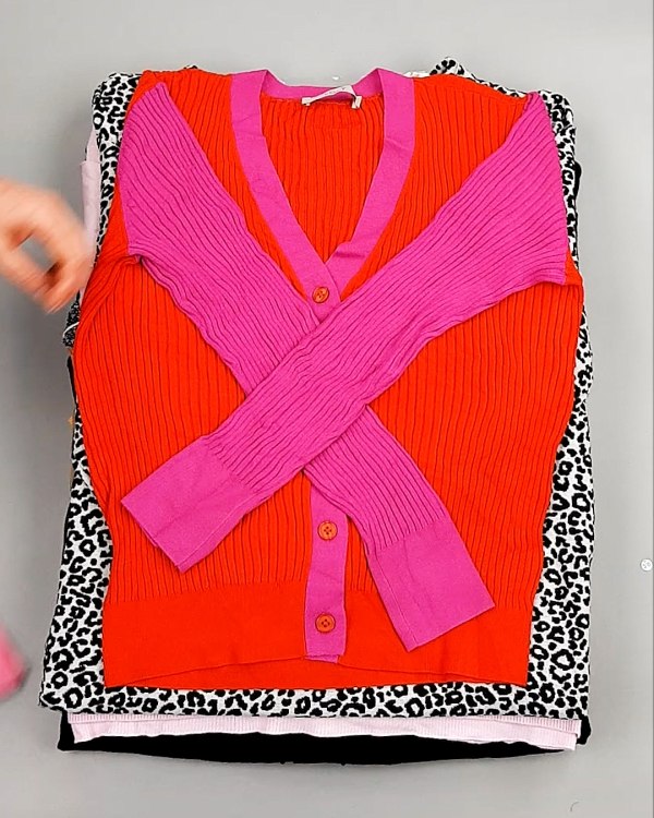 Фотография  528 - Джемпера легкие СТОК CAN 084#7 кг, ЛОТ №7632 оптом в Брянске и Брянской области