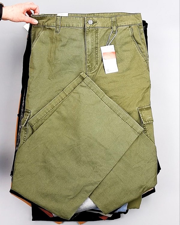 Фотография  234 - Брюки женские лето C&A 025#10 кг, ЛОТ №7893 оптом в Брянске и Брянской области