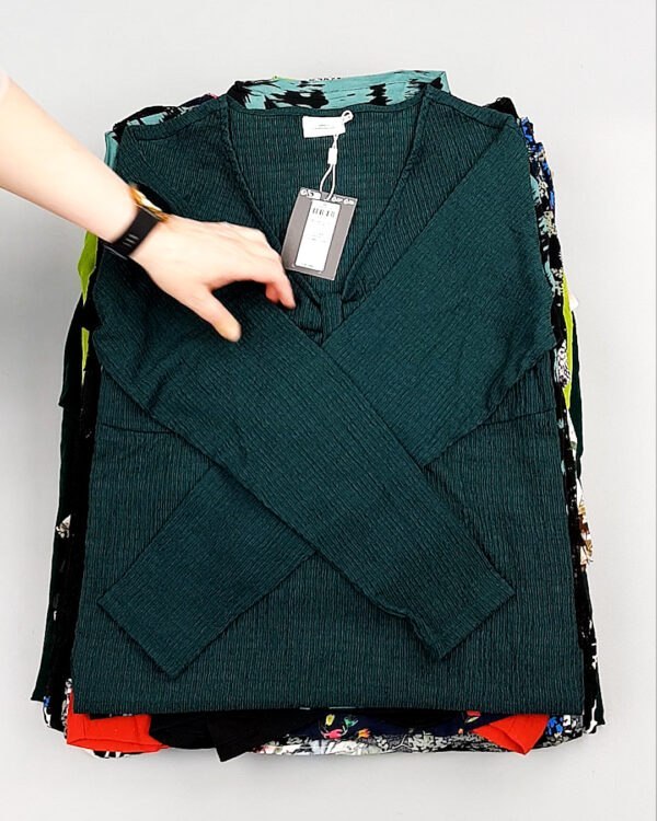 Фотография  354 - Блузки Bestseller+DK 035#5 кг, ЛОТ №8097 оптом в Брянске и Брянской области