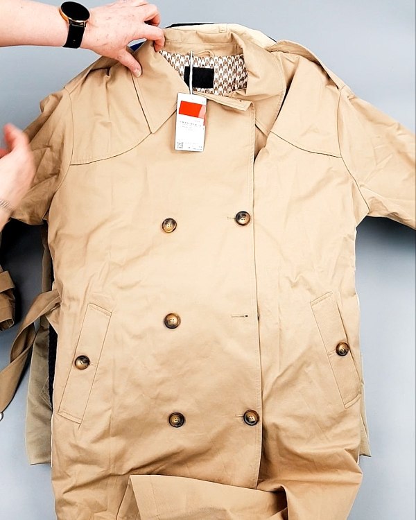 Фотография  645 - Ветровки м/ж C&A 025#10 кг, ЛОТ №7864 оптом в Брянске и Брянской области