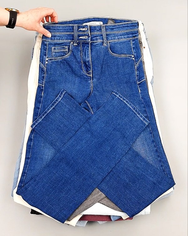 Фотография  945 - Джинсы NEXT Women#10 кг, ЛОТ №8034 оптом в Брянске и Брянской области