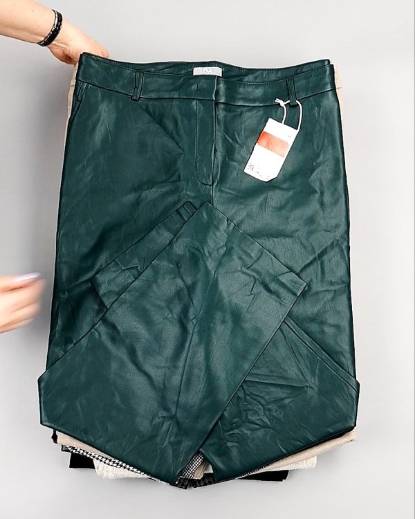 Фотография  505 - Брюки женские зима C&A 025#10 кг, ЛОТ №7911 оптом в Брянске и Брянской области