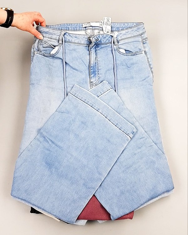 Фотография  568 - Джинсы NEXT Women#10 кг, ЛОТ №8034 оптом в Брянске и Брянской области