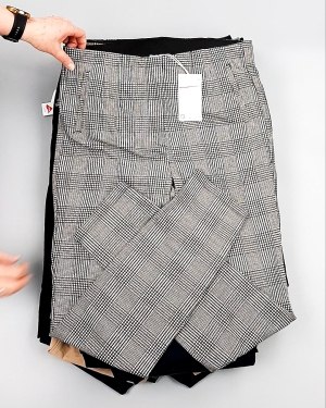 Фотография 164 - Брюки женские лето C&A 025#10 кг оптом в Брянске и Брянской области