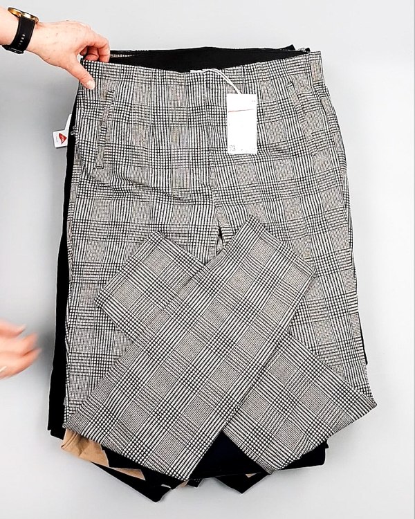 Фотография  787 - Брюки женские лето C&A 025#10 кг оптом в Брянске и Брянской области