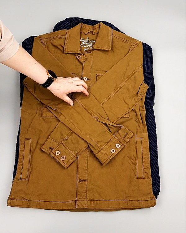 Фотография  917 - Ветровки м/ж C&A 025#10 кг, ЛОТ №7863 оптом в Брянске и Брянской области