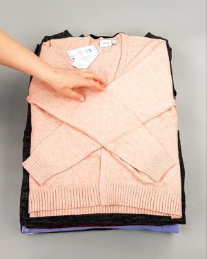 Фотография  938 - Джемпера легкие Bestseller+DK 035#7 кг, ЛОТ №8252 оптом в Брянске и Брянской области